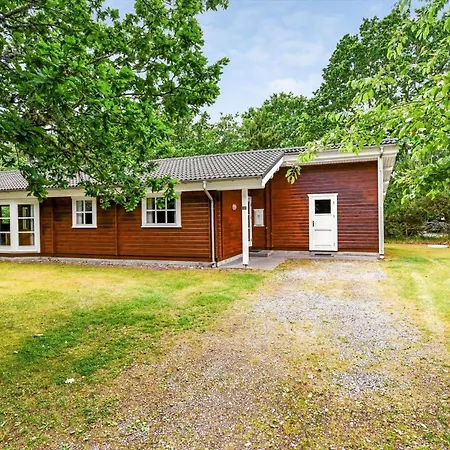 Bv409-blavand-poul-helgesensvej-10 * Blåvand